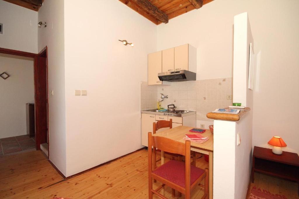 East West Apartment